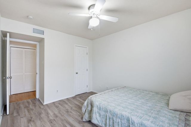 2601 S Braeswood Boulevard 1304, Houston, TX 77025