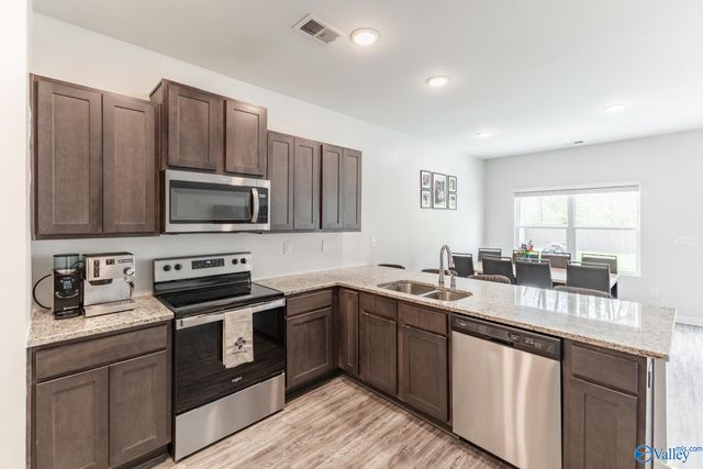 3210 Northfield Lane, Huntsville, AL 35805