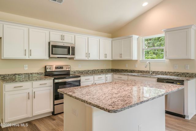 2567 Provence Drive SE Drive Se, Bolivia, NC 28422
