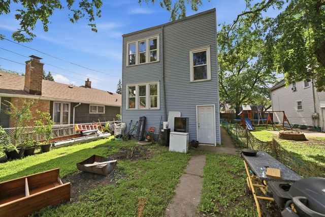 12353 Maple Avenue 2, Blue Island, IL 60406
