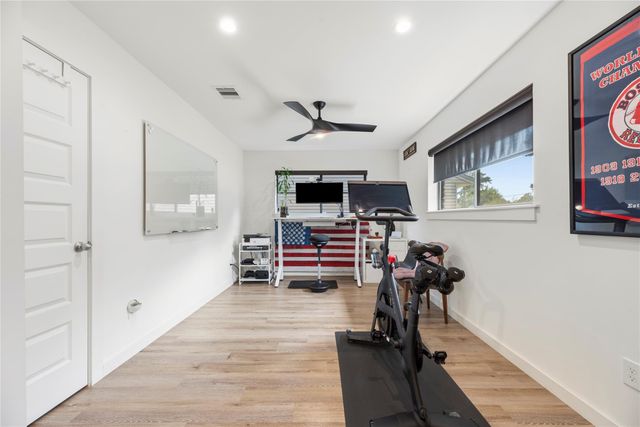 1754 Conrad Sauer Drive, Houston, TX 77043