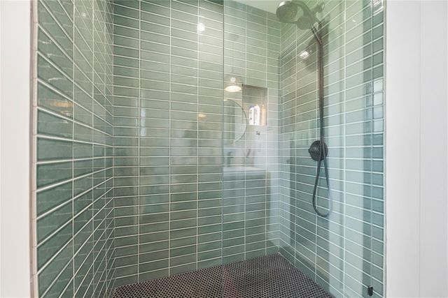 1754 Conrad Sauer Drive, Houston, TX 77043
