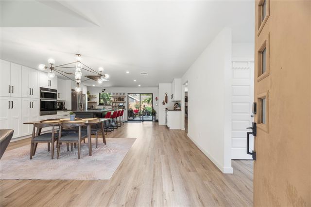 1754 Conrad Sauer Drive, Houston, TX 77043