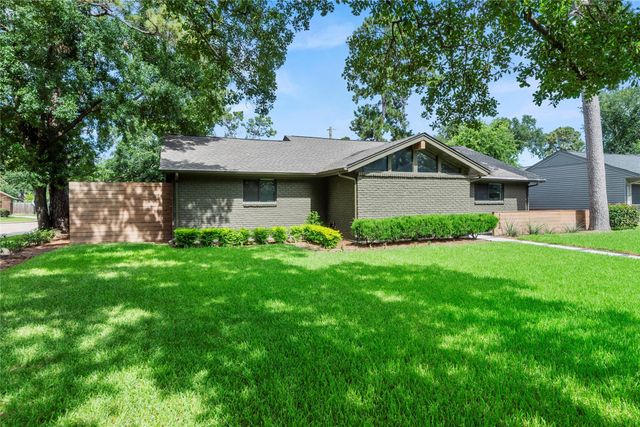 1754 Conrad Sauer Drive, Houston, TX 77043