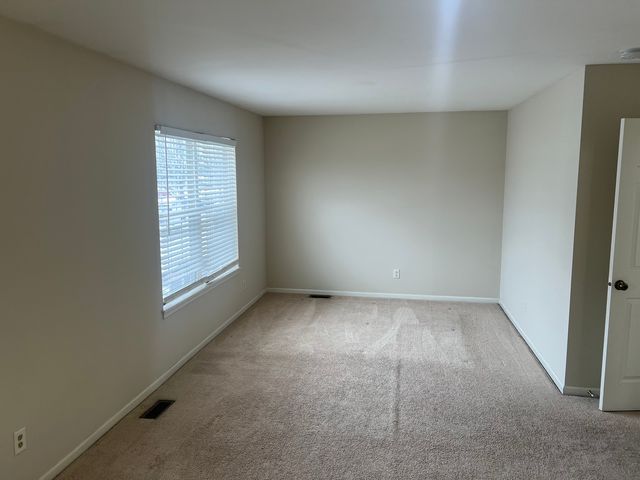 690 Zachary Drive, Romeoville, IL 60446