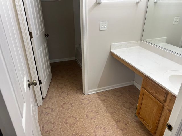 690 Zachary Drive, Romeoville, IL 60446