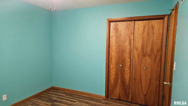 221 NEW SALEM Drive, Canton, IL 61520