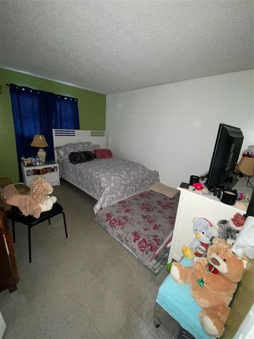 7625 SW 10th Street, North Lauderdale, FL 33068