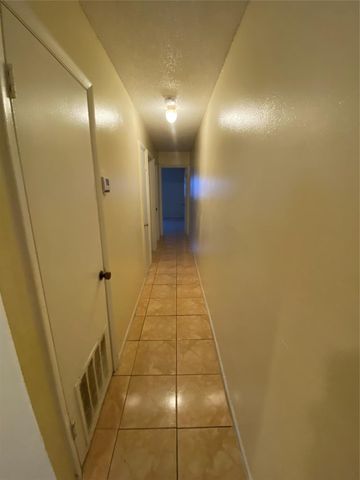 7625 SW 10th Street, North Lauderdale, FL 33068