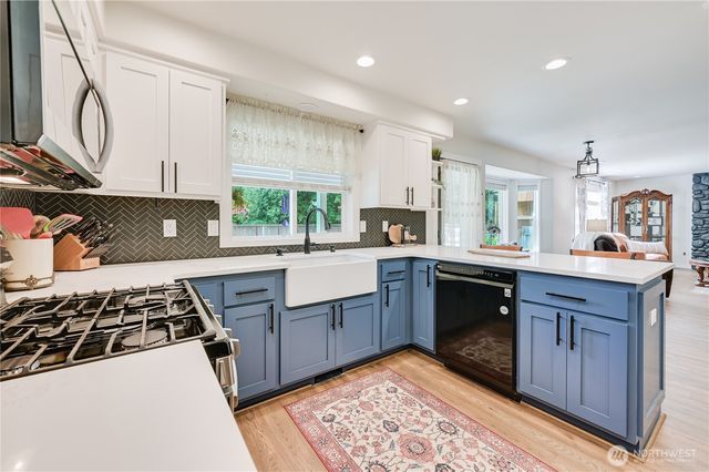 26504 33rd Avenue NE, Arlington, WA 98223