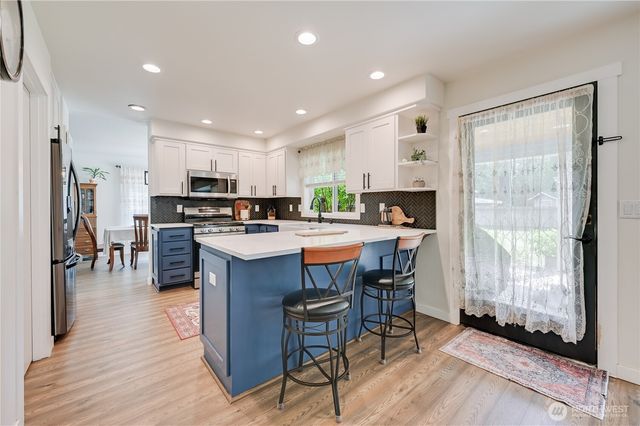 26504 33rd Avenue NE, Arlington, WA 98223