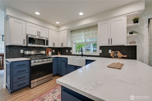 26504 33rd Avenue NE, Arlington, WA 98223