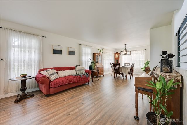 26504 33rd Avenue NE, Arlington, WA 98223