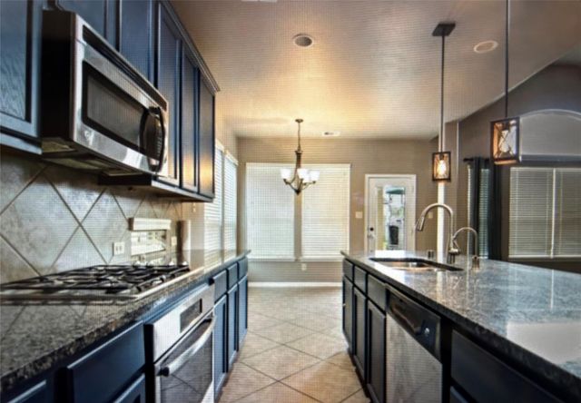 7936 Lake Commons Drive, Rosenberg, TX 77469