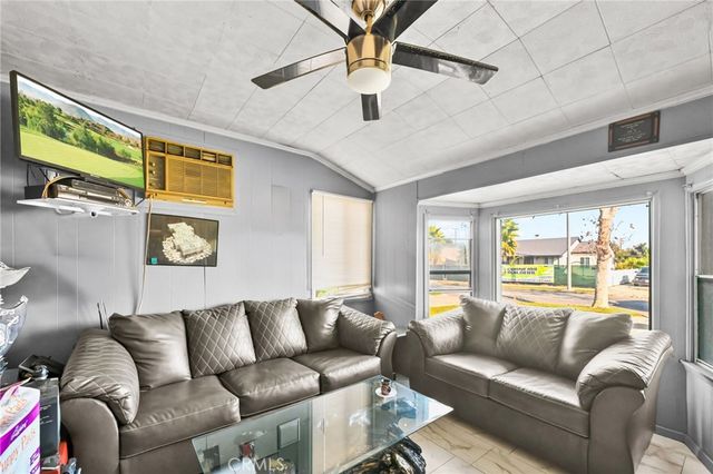 803 N Grandee, Compton, CA 90220