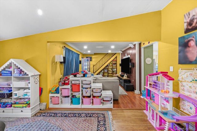 7 Constable Lane, Levittown, NY 11756