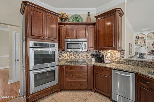 8465 Belmor Lakes Drive, Olive Branch, MS 38654