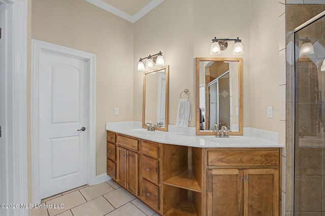8465 Belmor Lakes Drive, Olive Branch, MS 38654