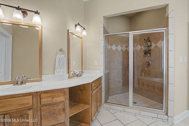 8465 Belmor Lakes Drive, Olive Branch, MS 38654