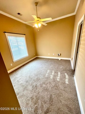 8465 Belmor Lakes Drive, Olive Branch, MS 38654