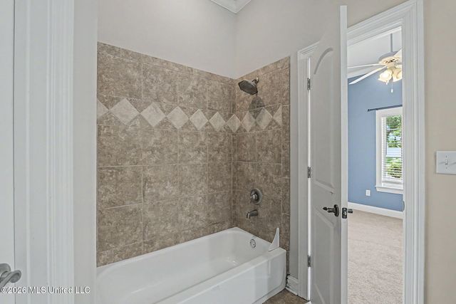 8465 Belmor Lakes Drive, Olive Branch, MS 38654