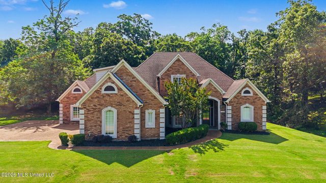 8465 Belmor Lakes Drive, Olive Branch, MS 38654