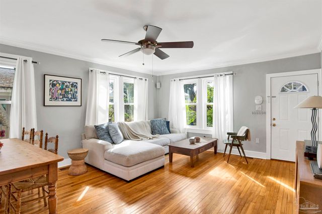 1306 E Hernandez St, Pensacola, FL 32503