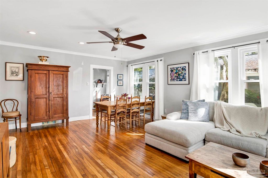 1306 E Hernandez St, Pensacola, FL 32503