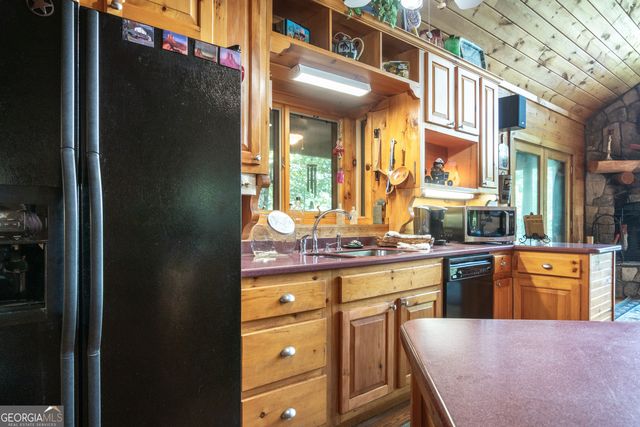 266 Enota Drive, Sautee Nacoochee, GA 30571
