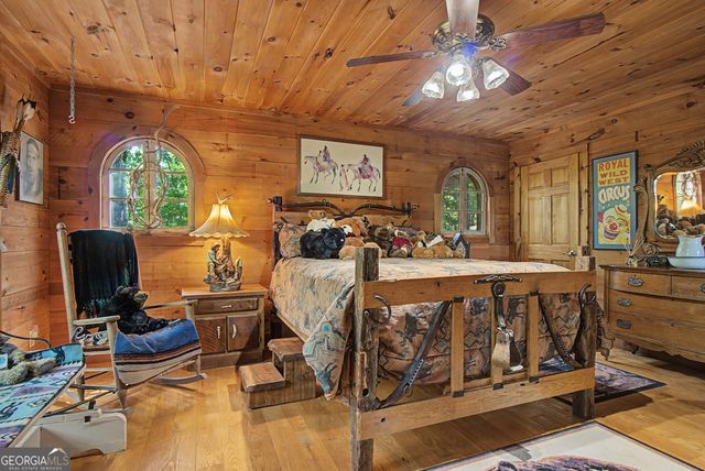 266 Enota Drive, Sautee Nacoochee, GA 30571