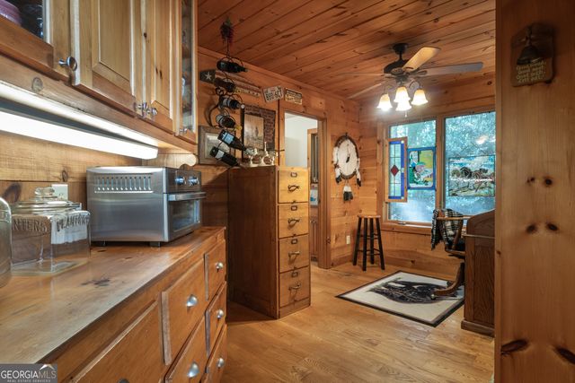 266 Enota Drive, Sautee Nacoochee, GA 30571