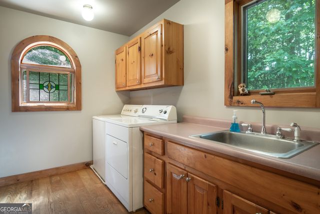 266 Enota Drive, Sautee Nacoochee, GA 30571