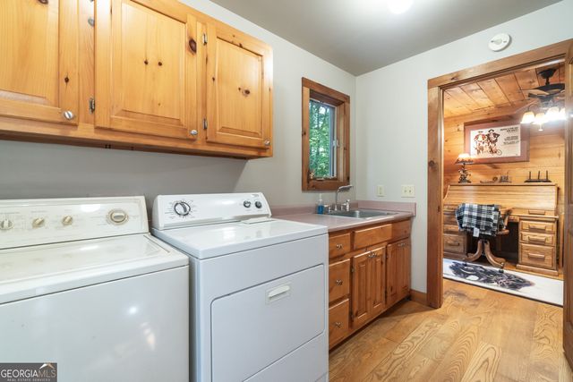 266 Enota Drive, Sautee Nacoochee, GA 30571