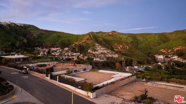 1260 Lachman Lane, Pacific Palisades (los Angeles), CA 90272