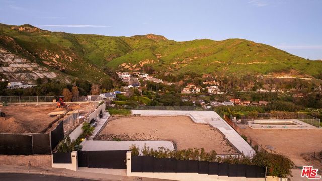 1260 Lachman Lane, Pacific Palisades (los Angeles), CA 90272