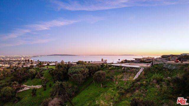 1260 Lachman Lane, Pacific Palisades (los Angeles), CA 90272