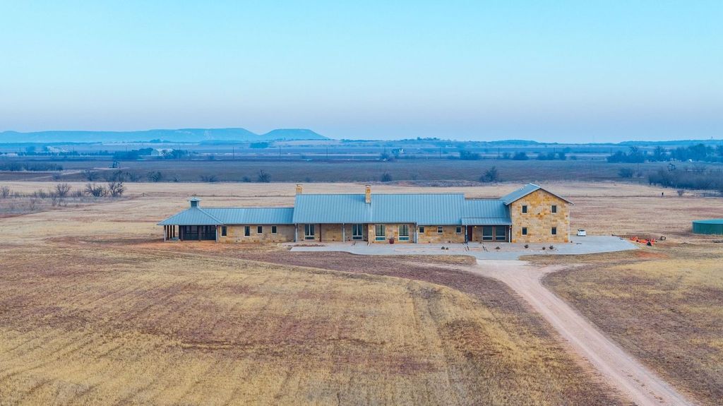 990 County Road 621, Tuscola, TX 79562