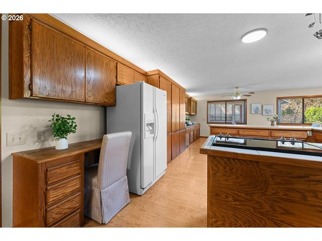 1963 Sw MYERS Pl, Gresham, OR 97080