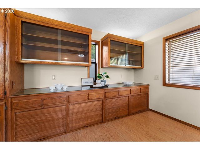 1963 Sw MYERS Pl, Gresham, OR 97080