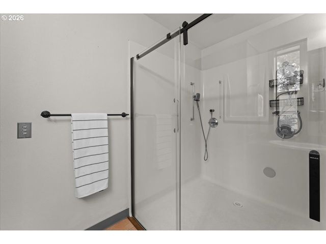 1963 Sw MYERS Pl, Gresham, OR 97080