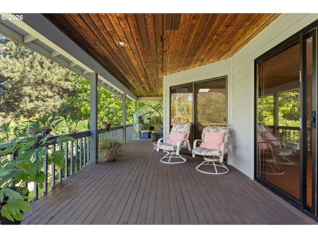 1963 Sw MYERS Pl, Gresham, OR 97080