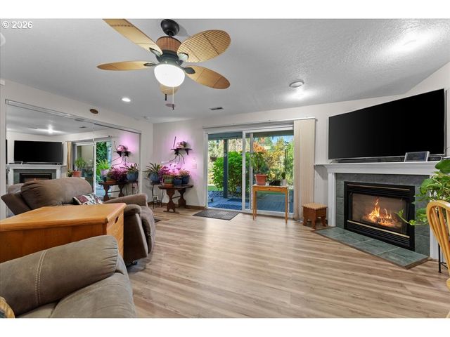 1963 Sw MYERS Pl, Gresham, OR 97080