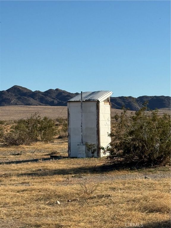 Image 2 of property listing at 86725 Misty Trl, 29 Palms, CA 92277