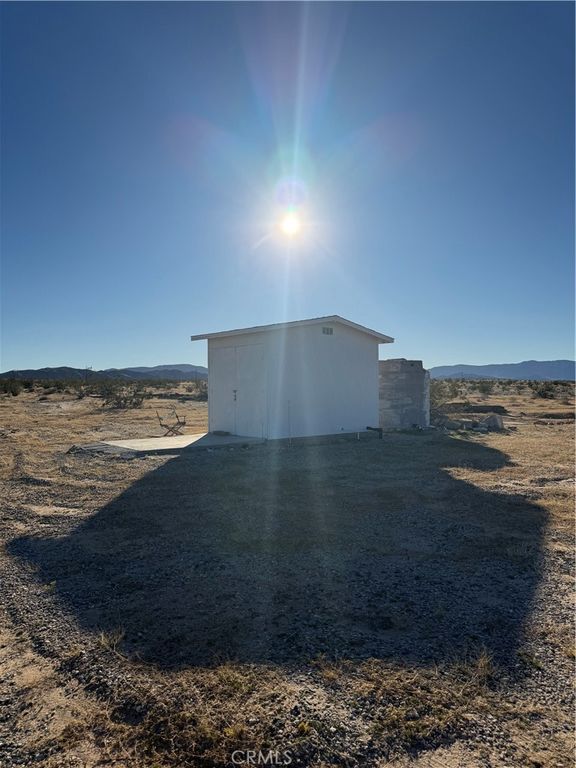 Image 4 of property listing at 86725 Misty Trl, 29 Palms, CA 92277