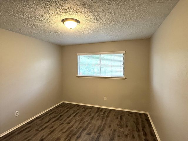 11915 Fallbrook Drive, Houston, TX 77065