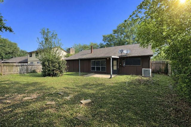 11915 Fallbrook Drive, Houston, TX 77065