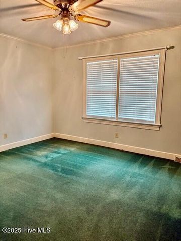 1729 Holly Ridge Road, Kinston, NC 28504