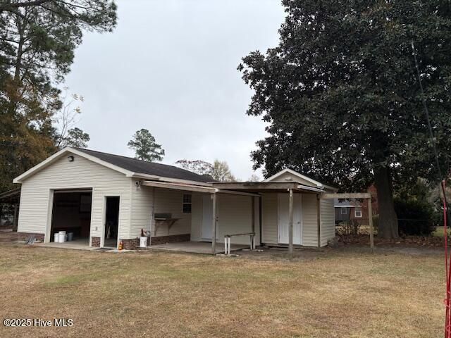 1729 Holly Ridge Road, Kinston, NC 28504