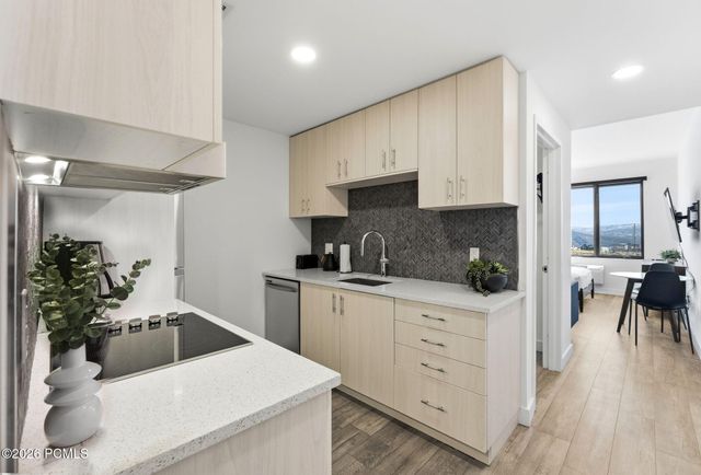 2303 W Deer Hollow Road A-1112, Park City, UT 84060