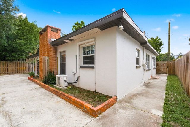 7327 WINCHESTER DRIVE, Tampa, FL 33615